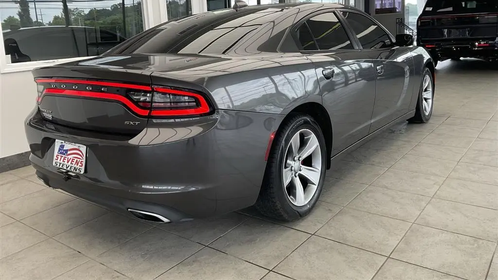 2016 Dodge Charger SXT
