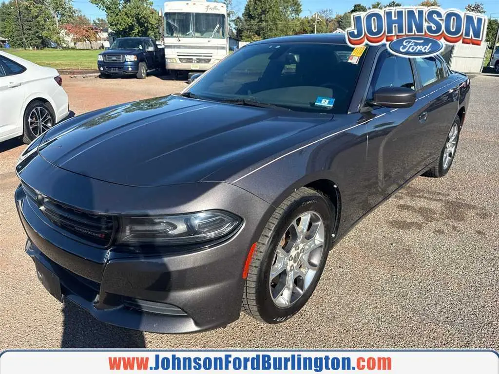 2015 Dodge Charger - $16,800