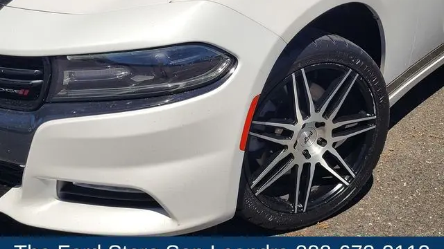 2015 Dodge Charger SXT