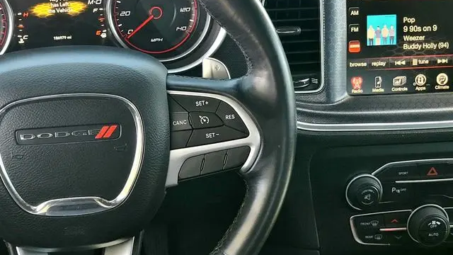 2015 Dodge Charger SXT
