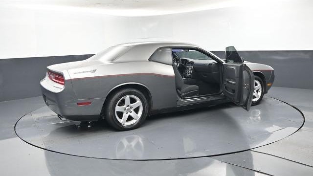 2012 Dodge Challenger SXT