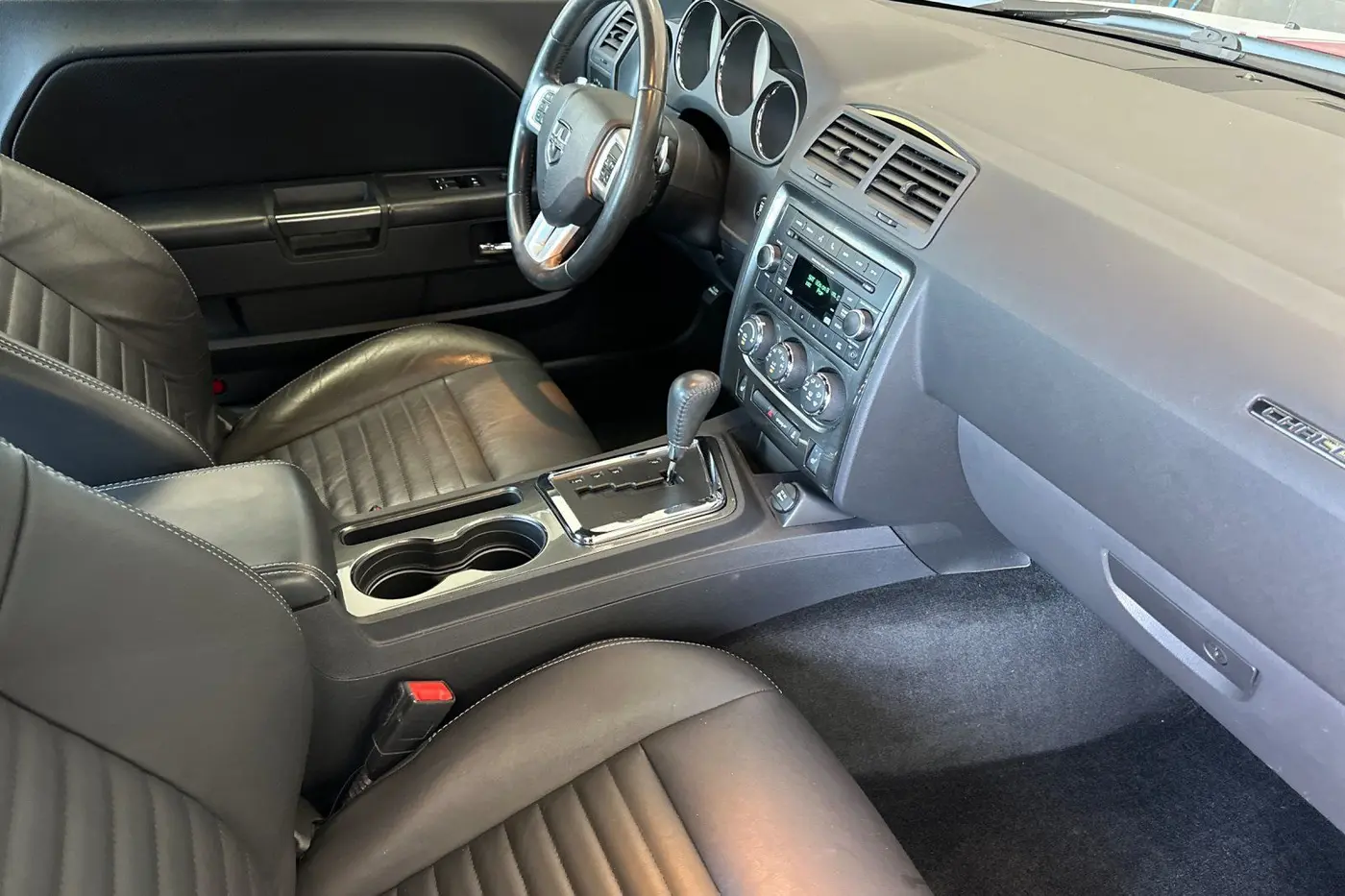 2013 Dodge Challenger - $18,500