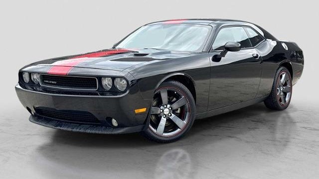 Preowned 2013 Dodge Challenger SXT for Sale