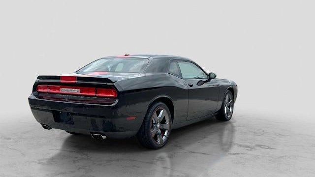 2013 Dodge Challenger SXT