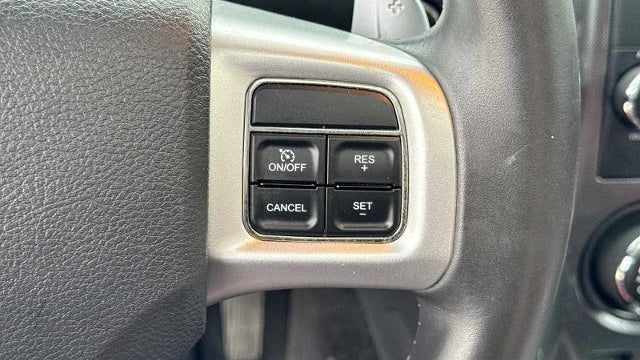 2013 Dodge Challenger SXT