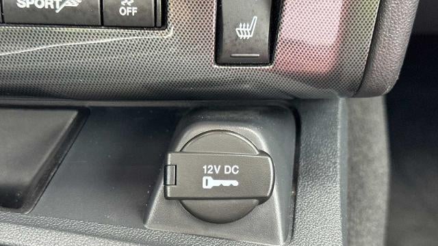 2013 Dodge Challenger SXT