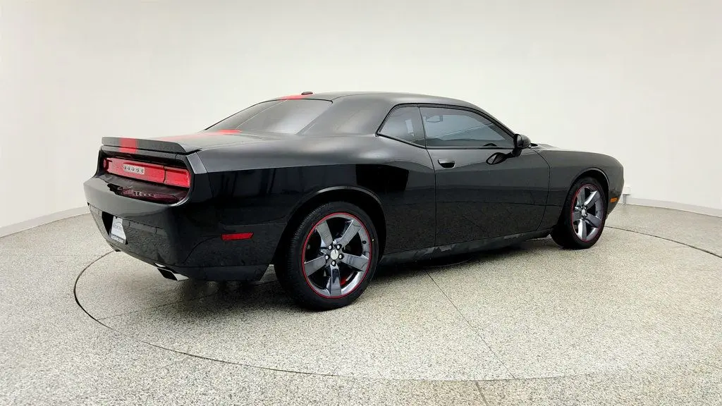 2013 Dodge Challenger SXT