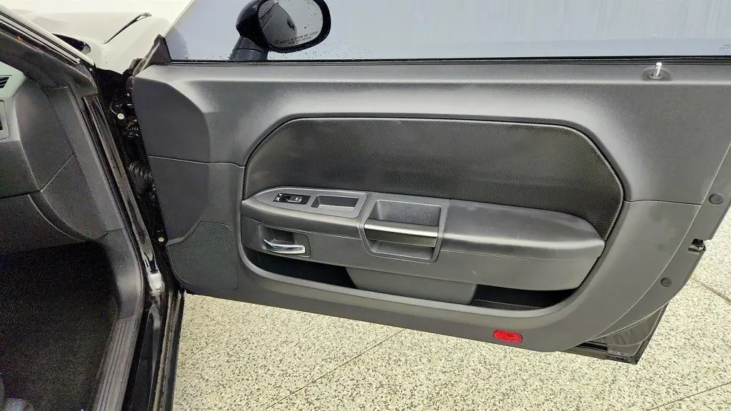 2013 Dodge Challenger SXT