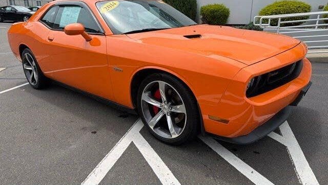 Preowned 2014 Dodge Challenger R/T for Sale