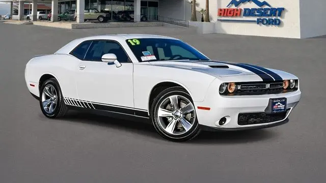 Preowned 2019 Dodge Challenger SXT for Sale