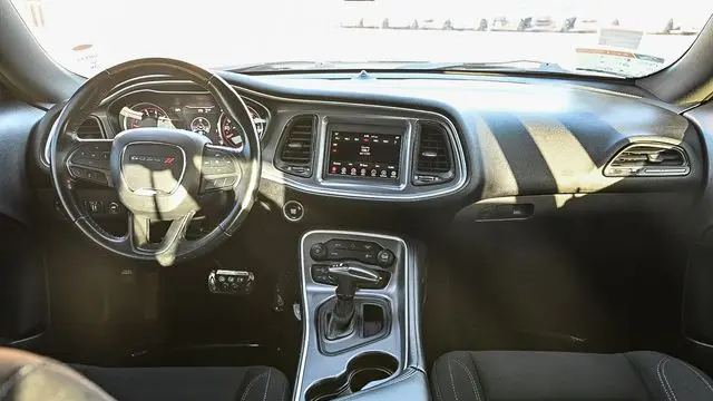2019 Dodge Challenger SXT