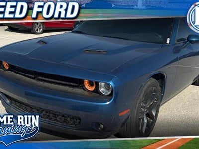 2022 Dodge Challenger SXT 2DR Coupe