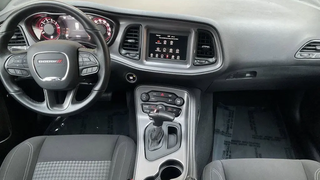 2023 Dodge Challenger SXT