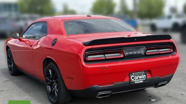2018 Dodge Challenger SXT