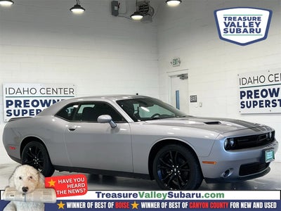 2017 Dodge Challenger SXT 2DR Coupe