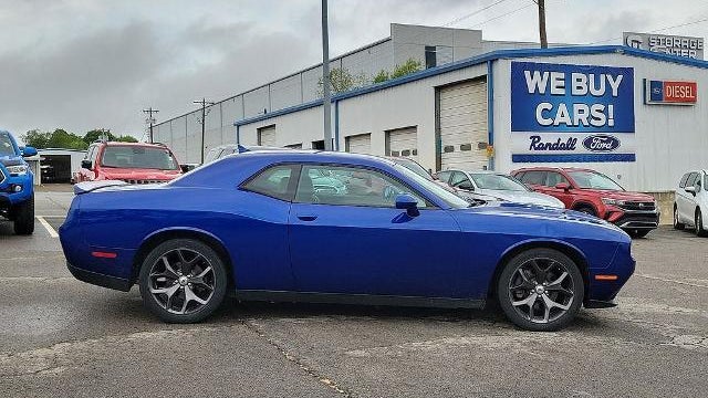 2019 Dodge Challenger SXT