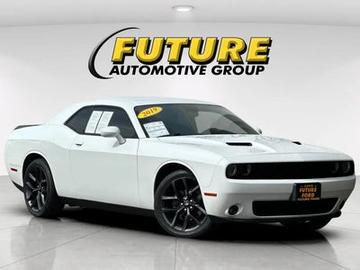 2019 Dodge Challenger SXT 2DR Coupe
