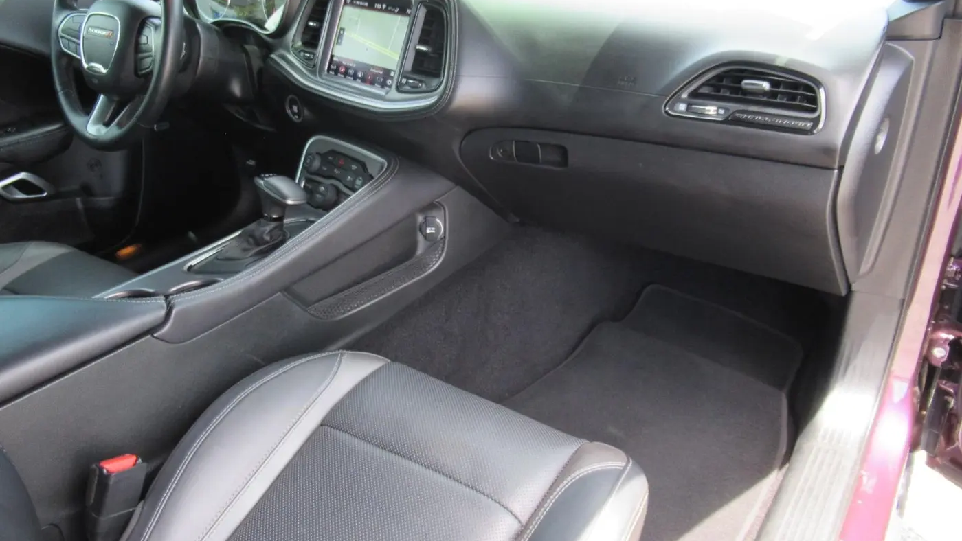 2020 Dodge Challenger SXT
