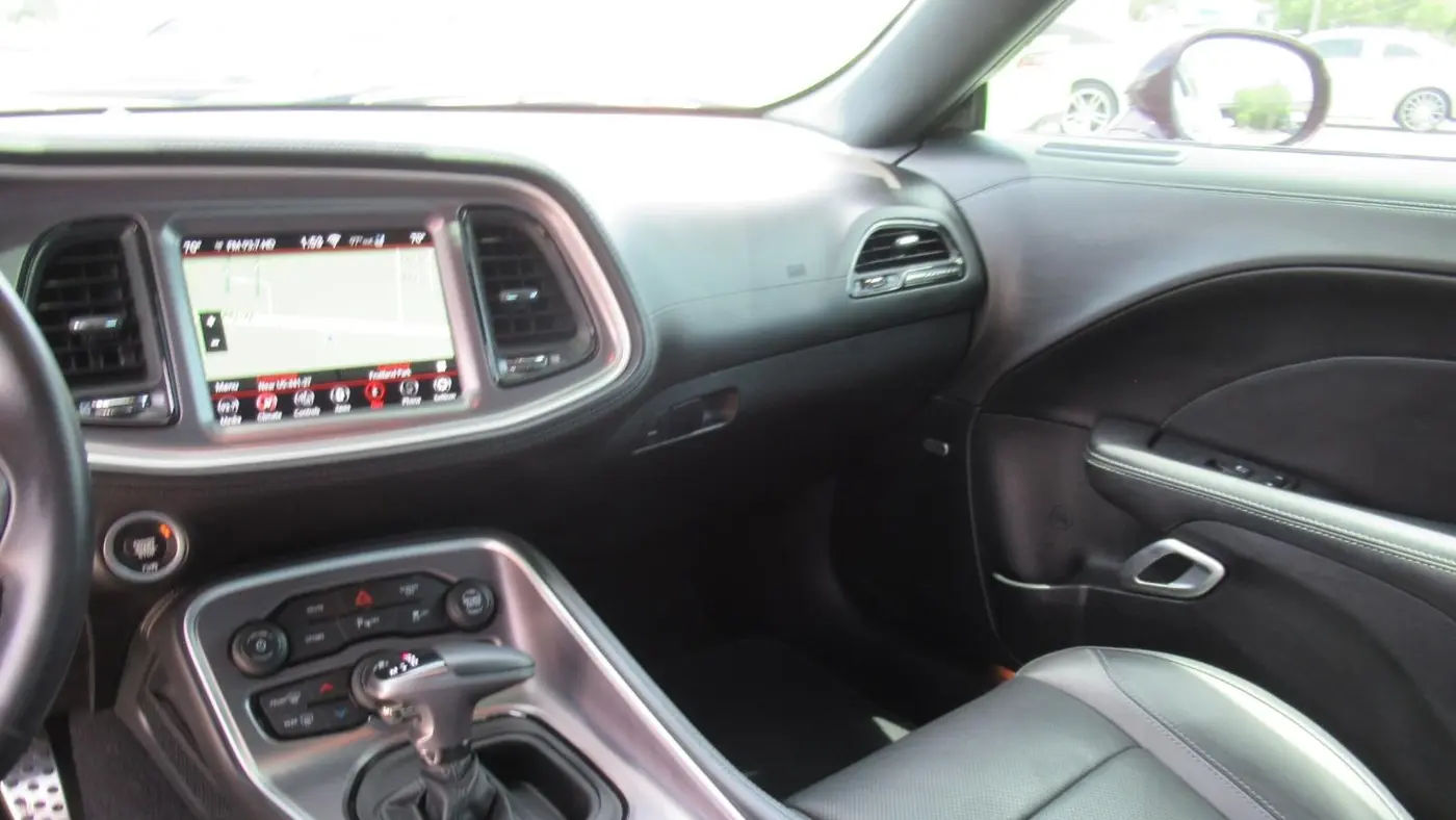 2020 Dodge Challenger SXT