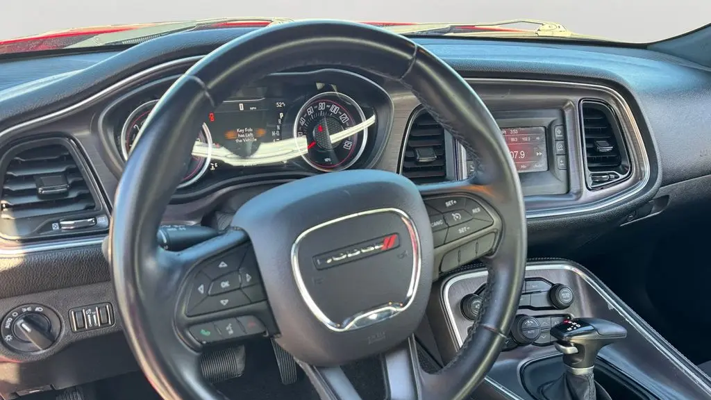 2016 Dodge Challenger SXT
