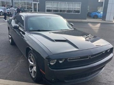 2016 Dodge Challenger SXT 2DR Coupe