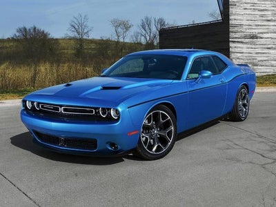 2017 Dodge Challenger SXT 2DR Coupe