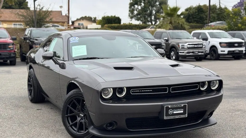 2017 Dodge Challenger SXT