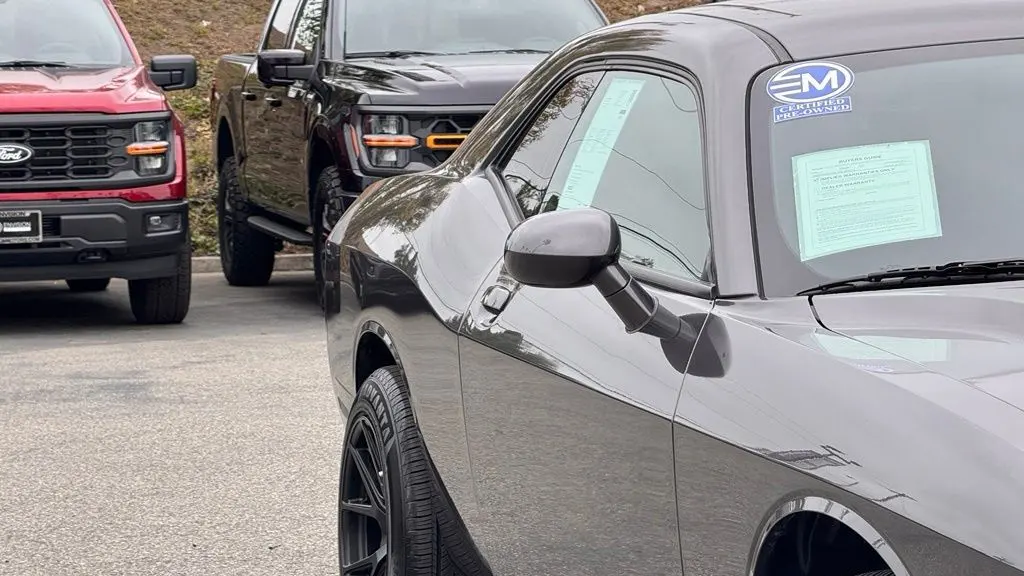 2017 Dodge Challenger SXT