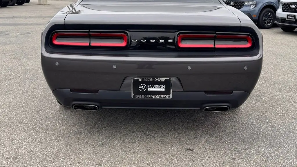 2017 Dodge Challenger SXT