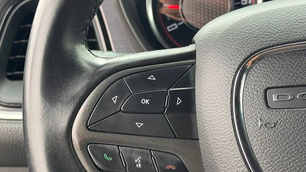 2017 Dodge Challenger SXT