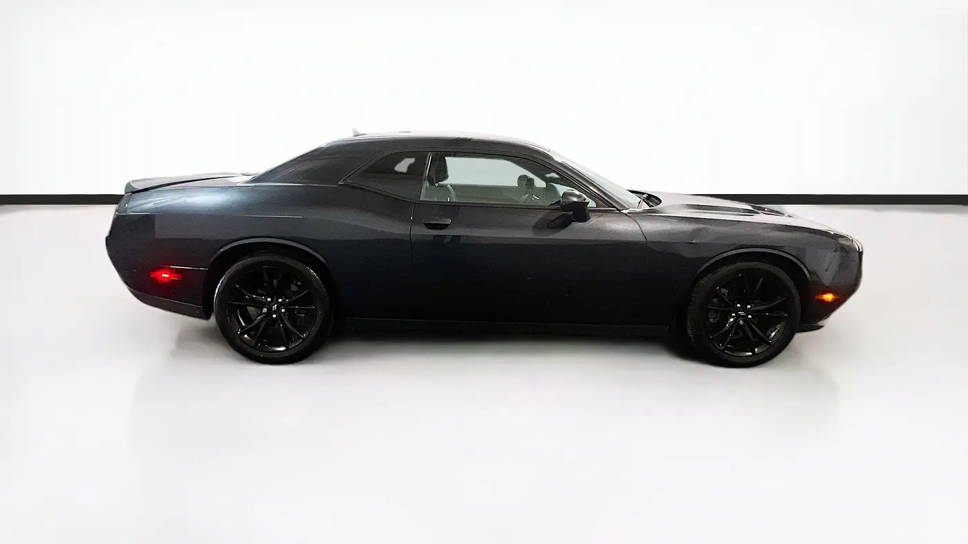 2018 Dodge Challenger SXT Plus