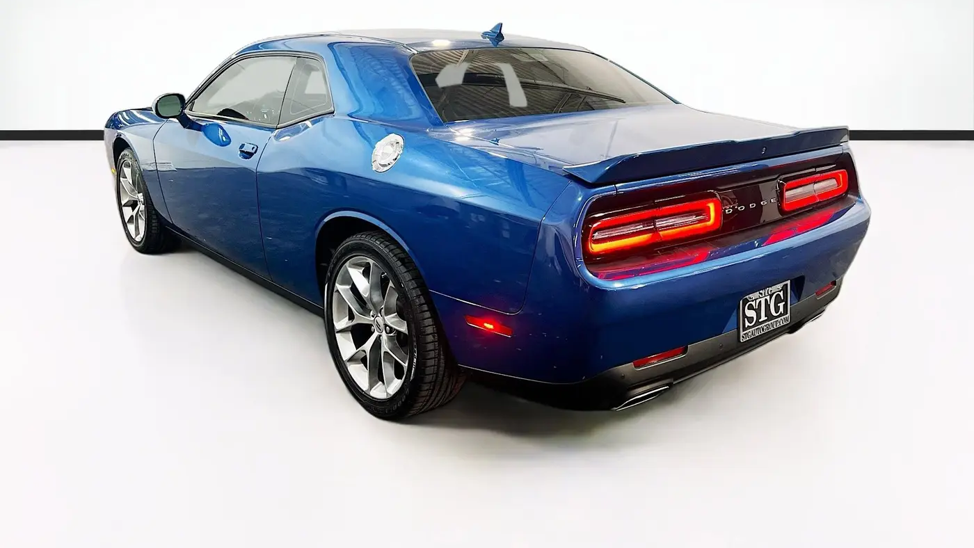 2022 Dodge Challenger SXT