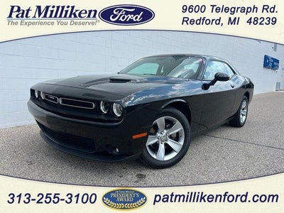2022 Dodge Challenger SXT 2DR Coupe