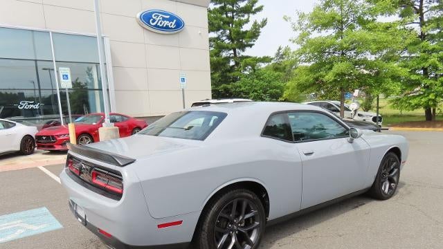 2022 Dodge Challenger SXT