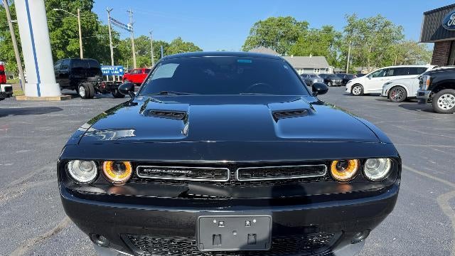2015 Dodge Challenger SXT