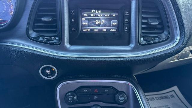 2015 Dodge Challenger SXT