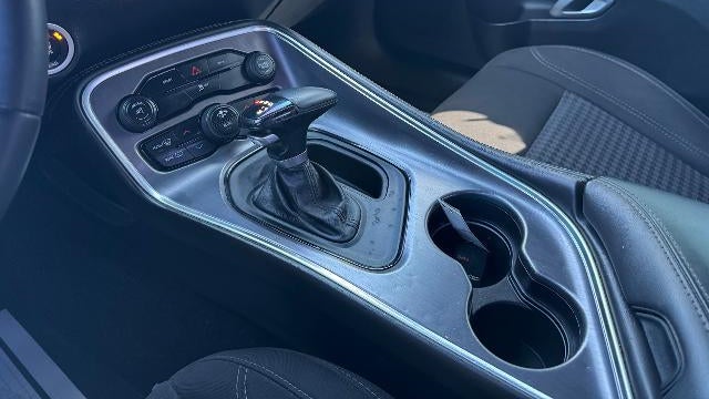 2015 Dodge Challenger SXT
