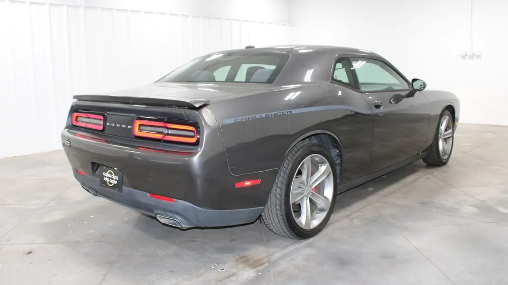 2016 Dodge Challenger SXT