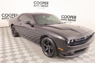 2017 Dodge Challenger SXT 2DR Coupe