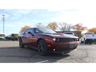 2019 Dodge Challenger SXT 2DR Coupe