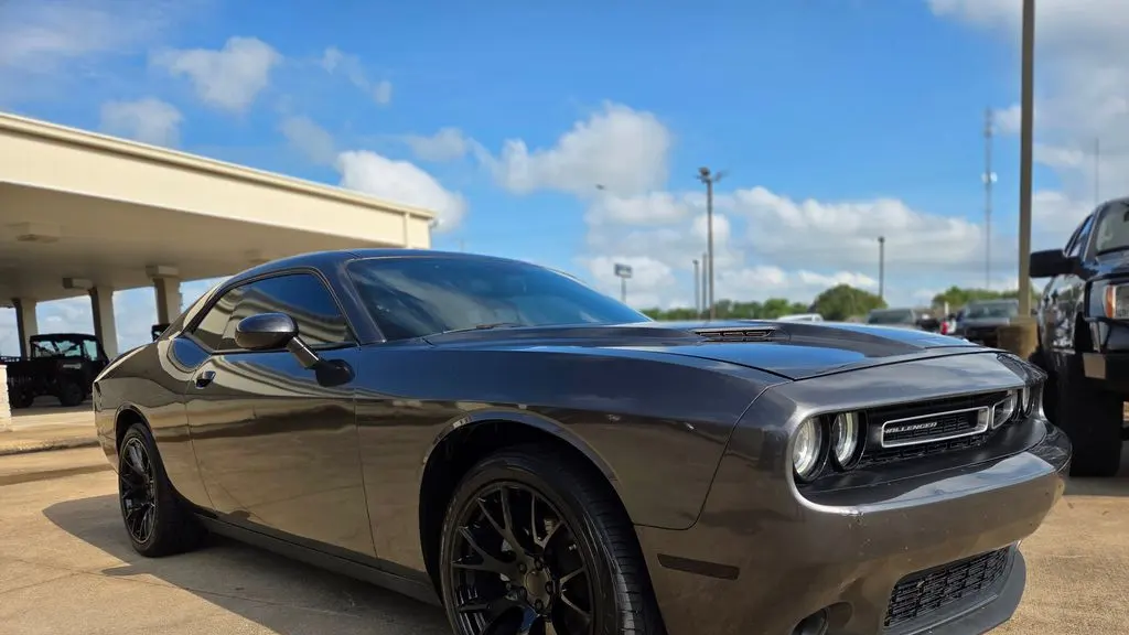 2023 Dodge Challenger SXT