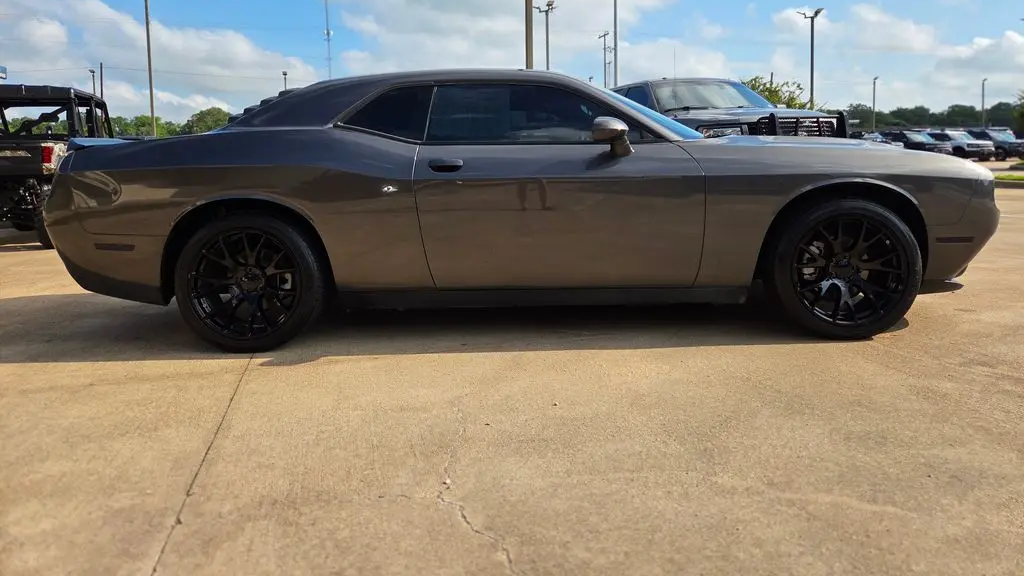 2023 Dodge Challenger SXT