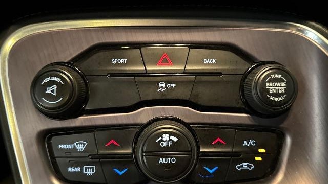 2016 Dodge Challenger SXT