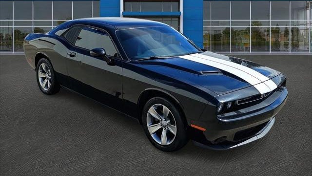 Preowned 2016 Dodge Challenger SXT for Sale