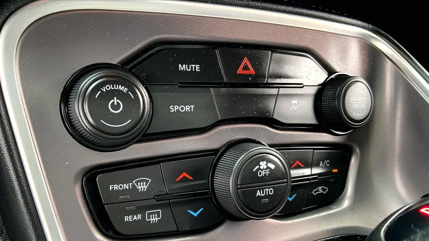 2021 Dodge Challenger SXT