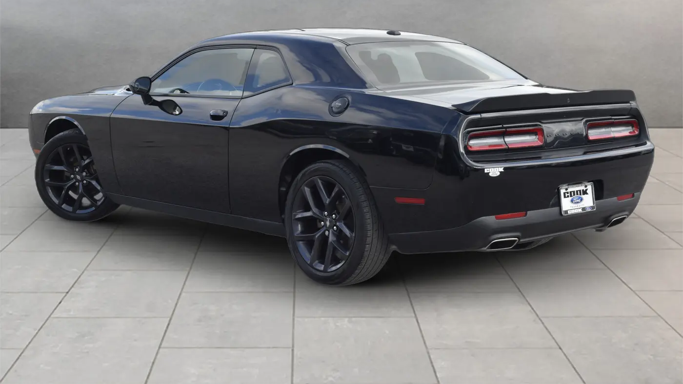 2022 Dodge Challenger SXT