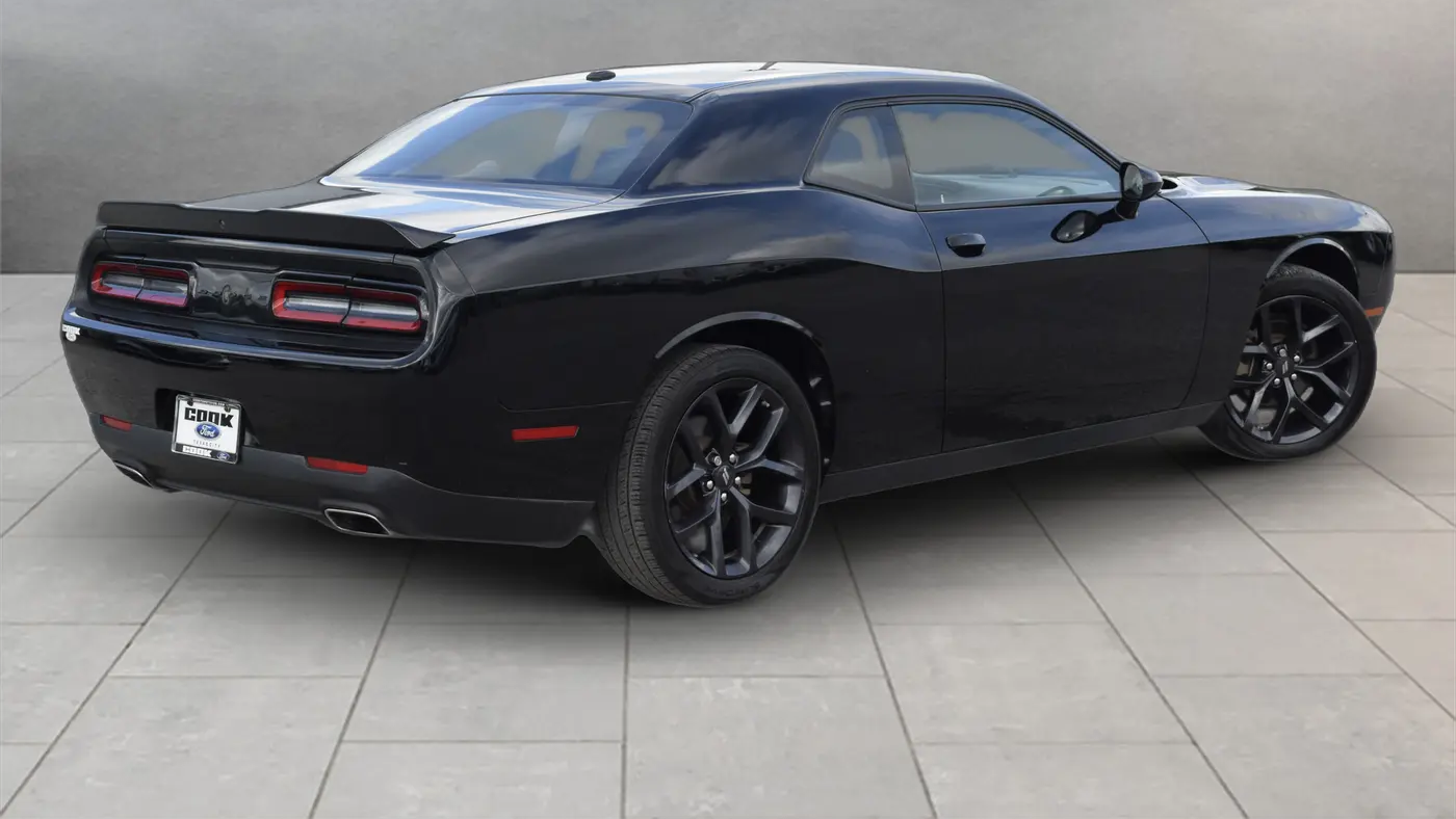 2022 Dodge Challenger SXT