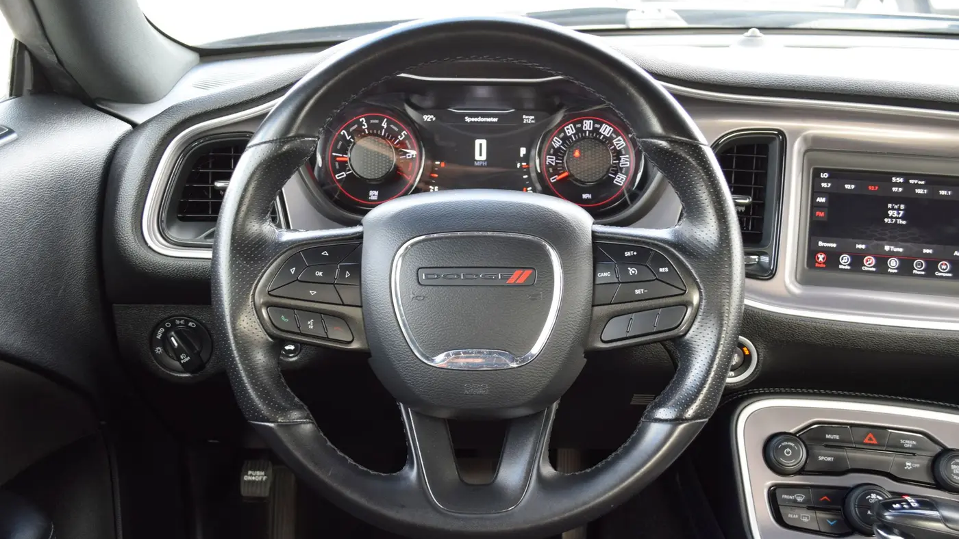2022 Dodge Challenger SXT