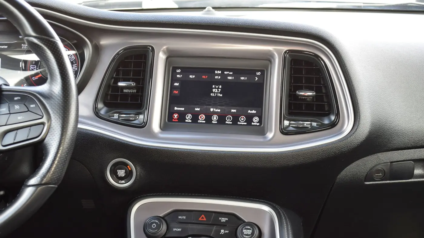 2022 Dodge Challenger SXT