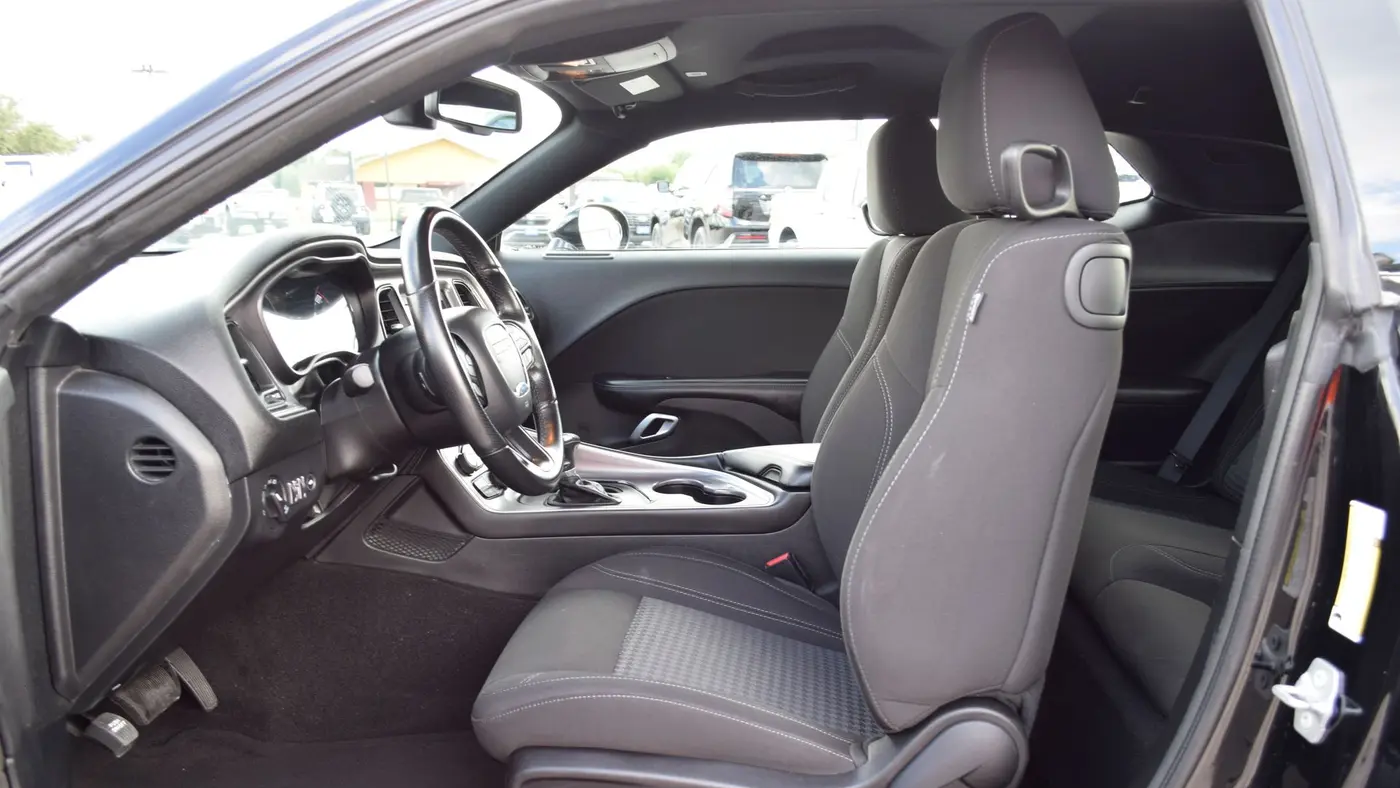 2022 Dodge Challenger SXT